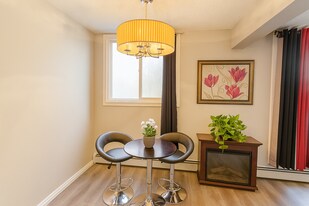 47-147 Sturgeon Rd in St. Albert, AB - Building Photo