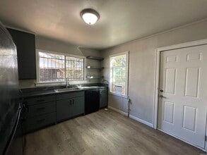 1005 W St Louis St in Hot Springs, AR - Building Photo - Building Photo