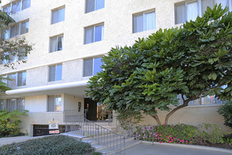 245 S Spalding Dr in Beverly Hills, CA - Building Photo - Building Photo