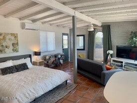 40809 N School House Rd in Cave Creek, AZ - Building Photo