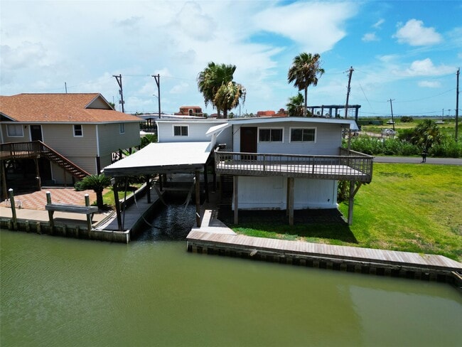 property at 24 Kingfish Ln