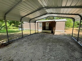 10 Harding St in Huntsville, TX - Building Photo