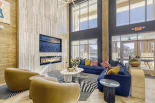 Red Oaks in Austin, TX - Building Photo