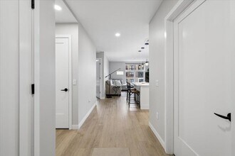 18 Artisan Dr in Salem, NH - Building Photo - Building Photo