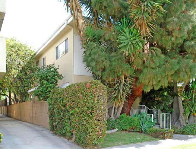 3672 Watseka Ave in Los Angeles, CA - Building Photo - Building Photo