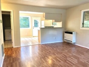 1200 Pinecone Cir in Wasilla, AK - Building Photo - Building Photo