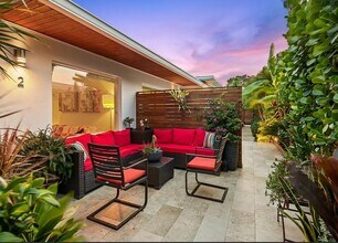 808 NE 17th Way, Unit 2 in Fort Lauderdale, FL - Building Photo - Building Photo