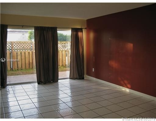 4420 NW 79th Ave-Unit -1F in Doral, FL - Building Photo - Building Photo