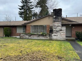 107 N St SE, Unit A in Auburn, WA - Building Photo