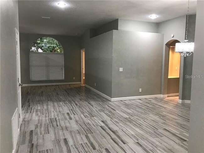 1211 Dew Bloom Rd in Brandon, FL - Building Photo - Building Photo