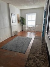 210 W State St in Trenton, NJ - Foto de edificio - Building Photo