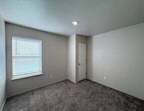 2412 FM 1113, Unit B in Copperas Cove, TX - Foto de edificio - Building Photo