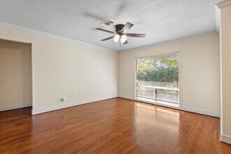 4007 Markley St in Houston, TX - Building Photo - Building Photo