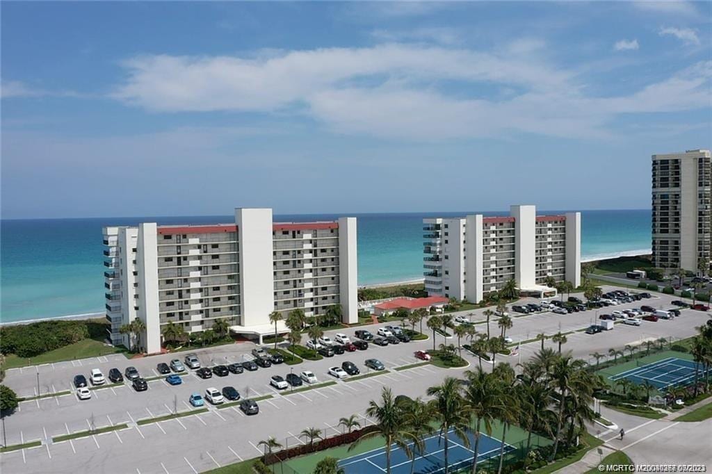 9400 S Ocean Dr in Jensen Beach, FL - Building Photo