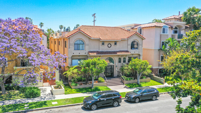 7040 Flight Ave in Los Angeles, CA - Building Photo - Primary Photo