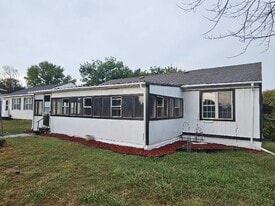 319 S Ash St in Bristow, OK - Building Photo