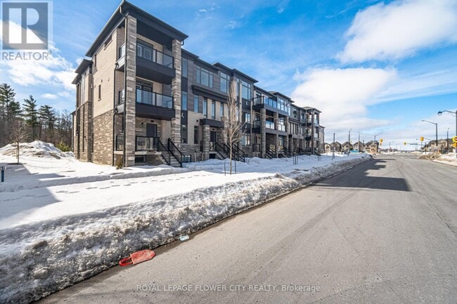 174 Petch Ave in Caledon, ON - Building Photo - Building Photo