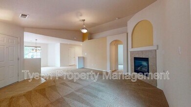 7815 Chaco Mesa Loop NW in Albuquerque, NM - Building Photo - Building Photo