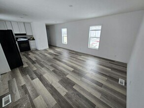 142 Lynn Ln in Mankato, MN - Building Photo - Building Photo