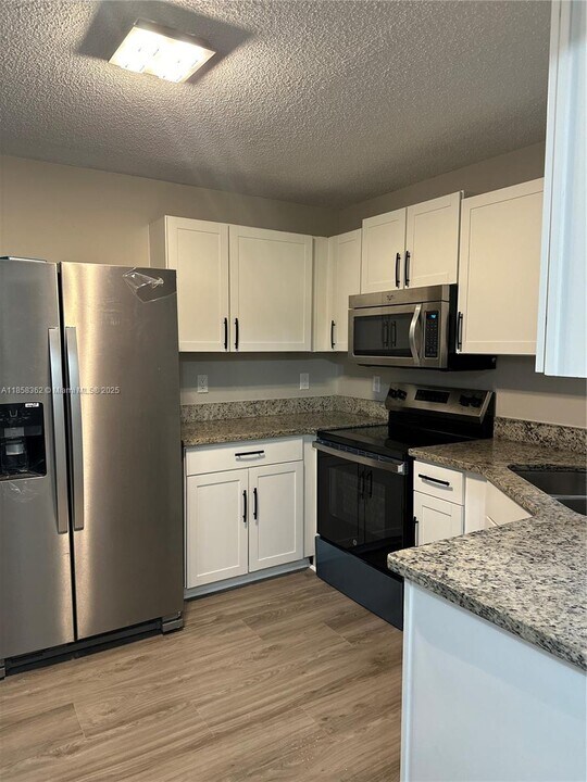 3200 Sabal Palms Ct in Kissimmee, FL - Building Photo