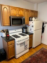 1750 Commonwealth Ave, Unit 5 in Boston, MA - Foto de edificio - Building Photo