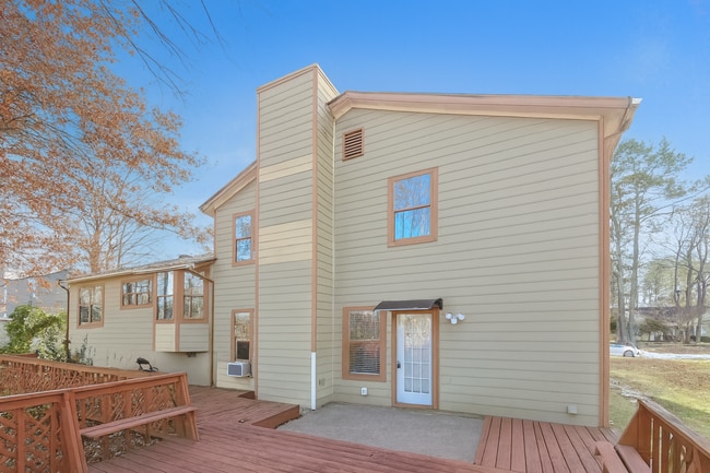 1312 Brandl Dr SW in Marietta, GA - Building Photo - Building Photo