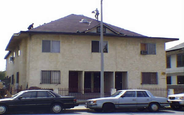 135-139 S Avenue 23 in Los Angeles, CA - Foto de edificio - Building Photo