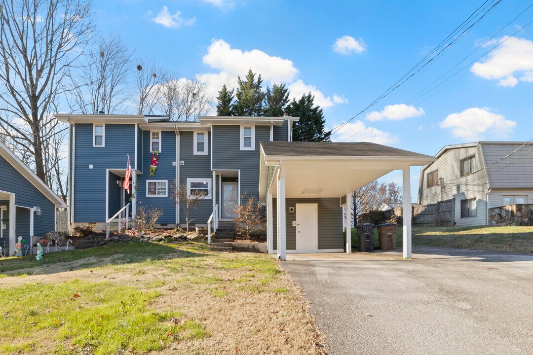 7540 Chatham Cir in Knoxville, TN - Building Photo