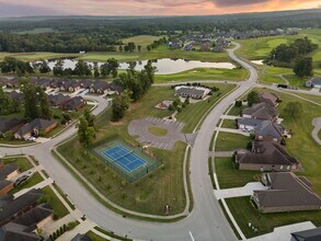 2026 Prestwick Pl in Henryville, IN - Foto de edificio - Building Photo