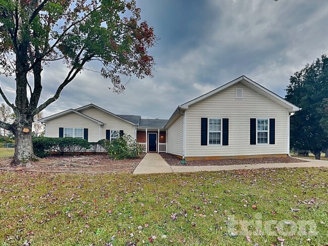 2725 Archer Way in Dacula, GA - Foto de edificio - Building Photo