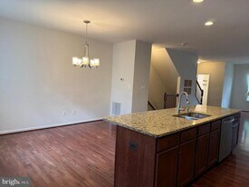 9105 Belo Gate Dr in Manassas Park, VA - Building Photo