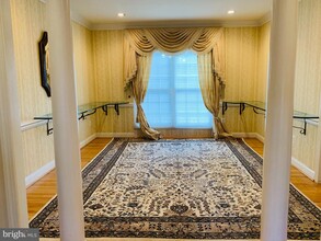 2040 Madrillon Rd in Vienna, VA - Building Photo - Building Photo