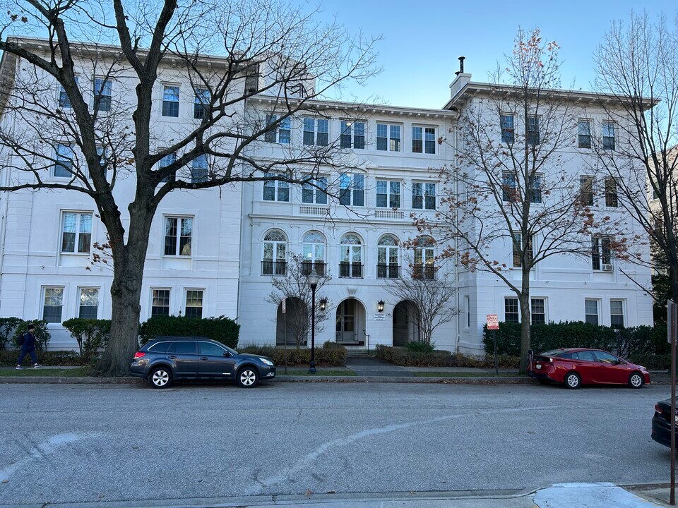 3409 Greenway, Unit 1D in Baltimore, MD - Foto de edificio