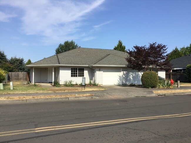 property at 1011-1021-1021 Mill St