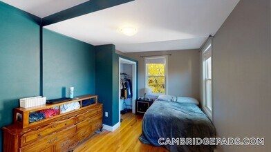 173 Rindge Ave, Unit 1R in Cambridge, MA - Building Photo - Building Photo