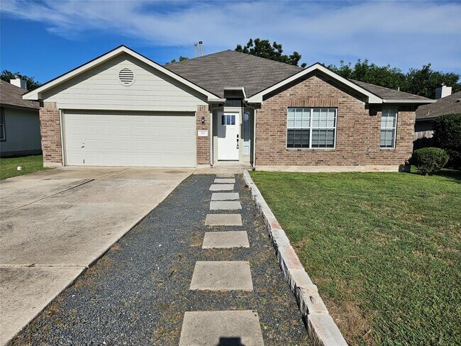 202 N Pauley Dr in Hutto, TX - Building Photo - Building Photo