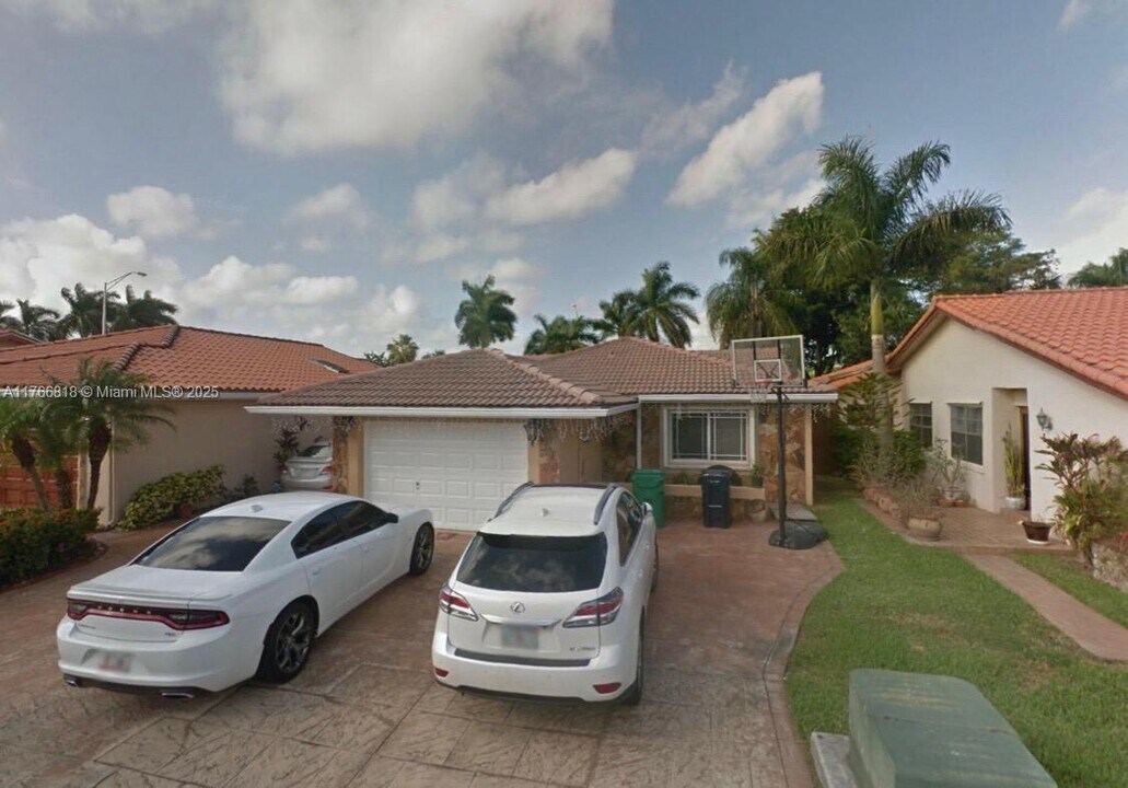 1936 SW 136th Pl in Miami, FL - Building Photo