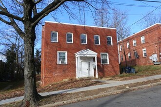 3209 28th St SE in Washington, DC - Building Photo - Building Photo