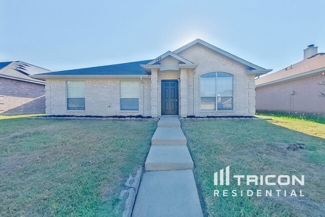 property at 746 Catalina Dr