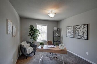 675 Julia Way in Waterloo, WI - Building Photo - Building Photo