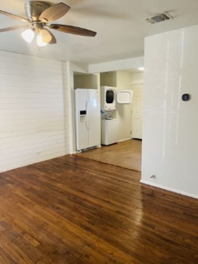 2457-2457 Cincinnati Ave