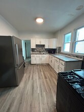674 N Clinton Ave in Trenton, NJ - Building Photo - Building Photo