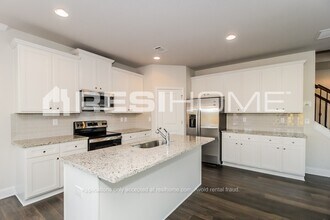 1029 Tranquil Gdns Pl in Acworth, GA - Foto de edificio - Building Photo