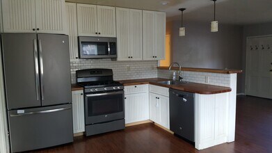 1802 Arrowhead Ave in South Lake Tahoe, CA - Building Photo - Building Photo