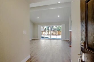 4075 Beebe Cir in San Jose, CA - Foto de edificio - Building Photo