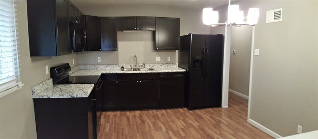 784 Rojean Dr in Ellisville, MO - Building Photo - Building Photo