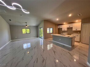 2510 53rd St W in Lehigh Acres, FL - Building Photo - Building Photo