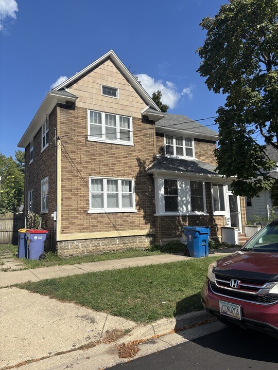 649 Sibley St NW in Grand Rapids, MI - Building Photo