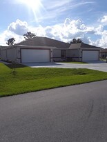 1065 Bismarck Rd, Unit 1065 in Punta Gorda, FL - Building Photo