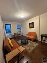 250 E 49th St in New York, NY - Building Photo - Building Photo